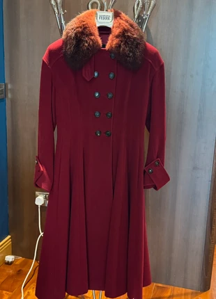 Luxury Gianfranco Ferré Vintage Wool Winter Coat Deep Red, brand: Gianfranco Ferré, condition: Very good, size: M / 38 / 10, €175.00, €184.45 includes Buyer Protection