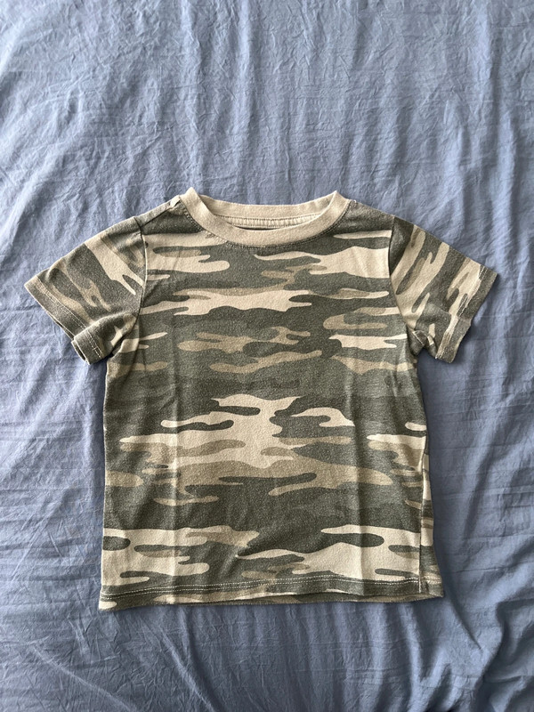 Camo tshirt 1