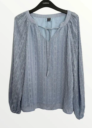 Blouse à manches longues Shein bleu ciel fil argenté - taille 44 XL, marke: Shein, zustand: Sehr gut, größe: XXL / 44 / 16, 6,00 €, 7,00 € inklusive Vinted-Käuferschutz