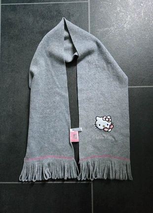 Écharpe Hello Kitty, brand: Sanrio, condition: Very good, €2.00, €2.80 includes Buyer Protection