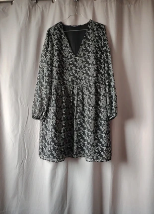 Robe taille 42, brand: Kiabi, condizioni: Nuovo senza cartellino, taglia: XL / IT 46 / EU 42, €3.00, €3.85 include la Protezione acquisti