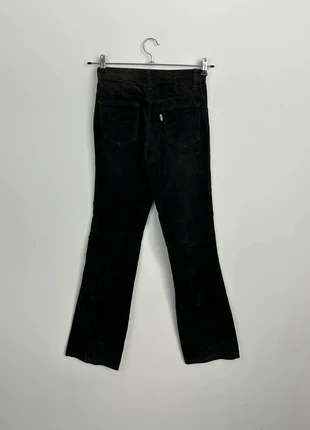 Levi’s Femme – Bootcut Côtelé – Taille W26 FR36 – Noir LF554, marke: Levi's, zustand: Sehr gut, größe: S / 36 / 8, 13,00 €, 14,35 € beinhaltet Vinted-Käuferschutz Pro