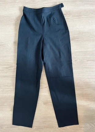 DKNY Navy Blue Pants – Plissé Back, Side Zip, marque: DKNY, état: Neuf sans étiquette, taille: M / 38 / 10, 35,00 €, 37,45 € Protection acheteurs incluse