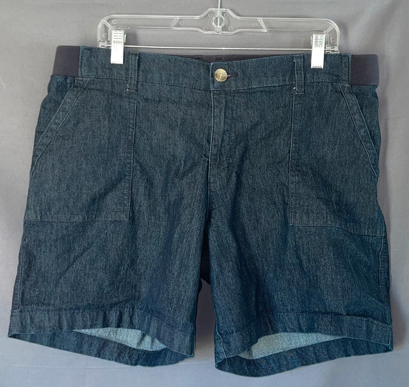 Lee size 16 dark blue mid rise Bermuda jean shorts 1