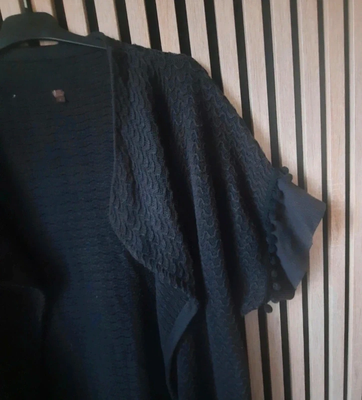 Grande veste gilet poncho longue en maille fantaisie. - photo numéro 4