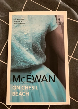 On Chesil Beach, état: Très bon état, 3,00 €, 3,85 € Protection acheteurs incluse