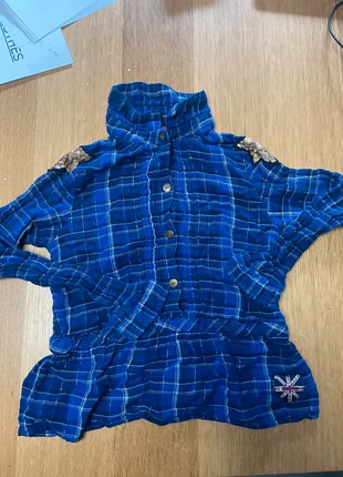 Petite robe style chemise a carreaux, brand: H&M, condizioni: Ottime, taglia: 8 anni / 128 cm, €4.99, €5.94 include la Protezione acquisti