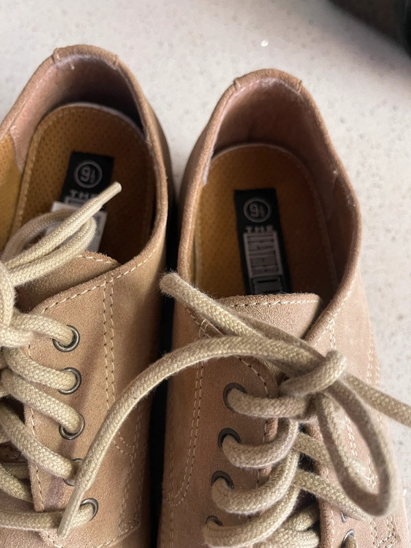 Vintage size 9 1/2 men’s shoes GUC 2