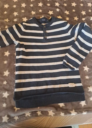 Pull garçon Kiabi 5 ans – Rayures bleu & blanc – Bon état, merk: Kiabi, staat: Goed, maat: 5 jaar / 110 cm, € 1,00, € 1,75 inclusief Kopersbescherming
