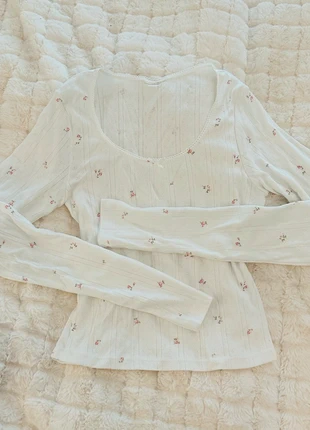 Coquette scoop hals longsleeve shirt, brand: COQUETTE, condizioni: Nuovo senza cartellino, taglia: XS / IT 38 / EU 34, €25.00, €26.95 include la Protezione acquisti