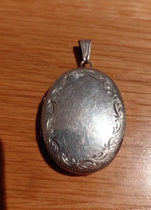 silver old patterned locket excellent quality, brand: Silver, condition: Very good, £18.75, £20.39 includes Buyer Protection Pro