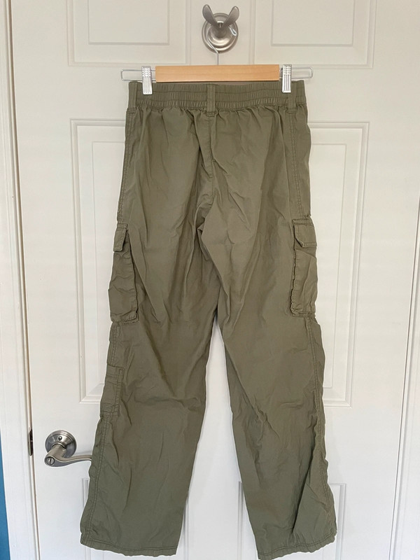 H&M green cargo pants 2