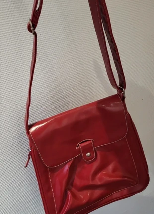 Joli sac bordeaux simili cuir surpiqûres blanches, brand: COQUETTE, condizioni: Ottime, €10.00, €11.20 include la Protezione acquisti