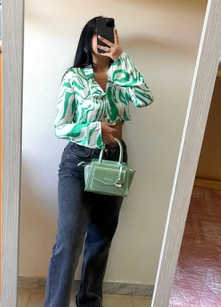 Camicetta satin crop taglia S 💚, marca: Bershka, estado: Muy bueno, tamaño: S / 36 / 8, 7,99 €, 9,09 € Protección al comprador incluida