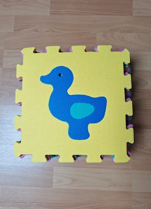 Tapis mousse dalle avec animaux, état: Très bon état, 4,00 €, 4,90 € Protection acheteurs incluse