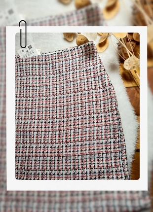 Falda corta tweed blanco rojo azul Pull and Bear M, marque: Pull & Bear, état: Neuf avec étiquette, taille: M / 38 / 10, 8,90 €, 10,05 € Protection acheteurs incluse