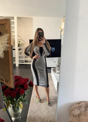 Beautiful monochrome black and white hourglass print midi bodycon dress MOOCI 36 s new with tags, merk: MOOCCI, staat: Nieuw met prijskaartje, maat: S / 36 / 8, € 29,95, € 32,15 inclusief Kopersbescherming
