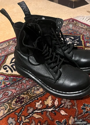 Chaussures noir dr.martens 1460 taille 35 cuir véritable, marca: Dr. Martens, estado: Muito bom, tamanho: Outro, €59.00, €62.65 inclui Proteção do Comprador