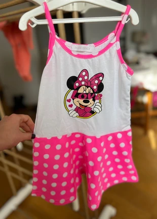 Vestito minnie 18/24 mesi, merk: Minnie, staat: Nieuw zonder prijskaartje, maat: 18-24 maanden / 86 cm, € 5,00, € 5,95 inclusief Kopersbescherming