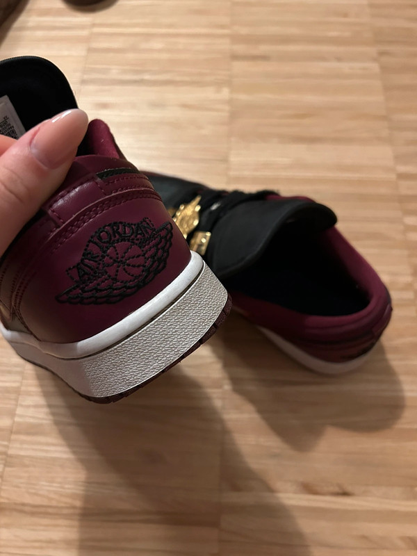 air jordan 1 low beetroot 4