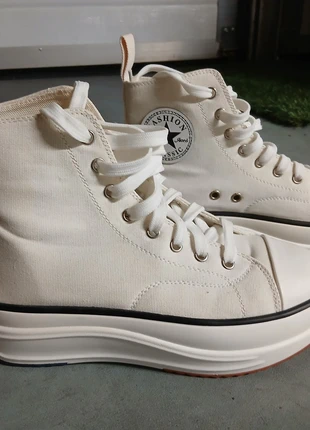 Belles baskets hautes taille 38, brand: Femme, condition: Very good, size: 38, €7.00, €8.05 includes Buyer Protection