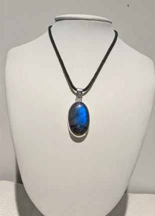 Pendentif en Labradorite Bleu Élégance et Énergie - Pierre naturelle, estado: Nuevo sin etiquetas, 25,00 €, 26,95 € Protección al comprador Pro incluida