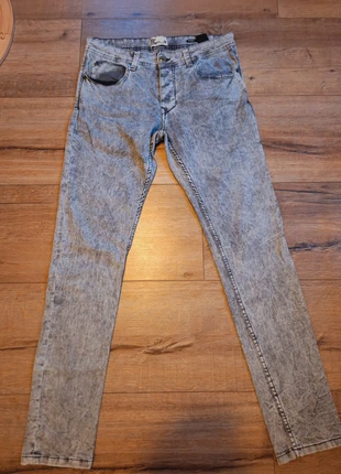 Grijze jeans skinny- coolcat- maat W32L32, brand: CoolCat, condizioni: Ottime, taglia: L / IT 44 / EU 40, €7.00, €8.05 include la Protezione acquisti Pro