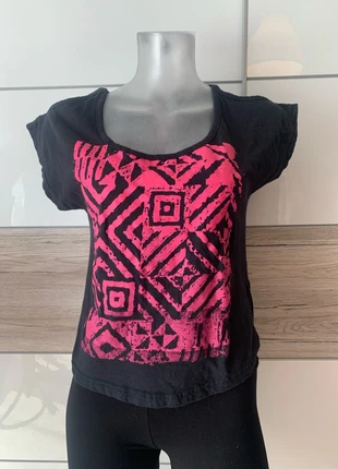 T-shirt taille 16 ans (s), marque: Vitamine, état: Très bon état, taille: XS / 34 / 6, 5,00 €, 5,95 € Protection acheteurs (Pro) incluse