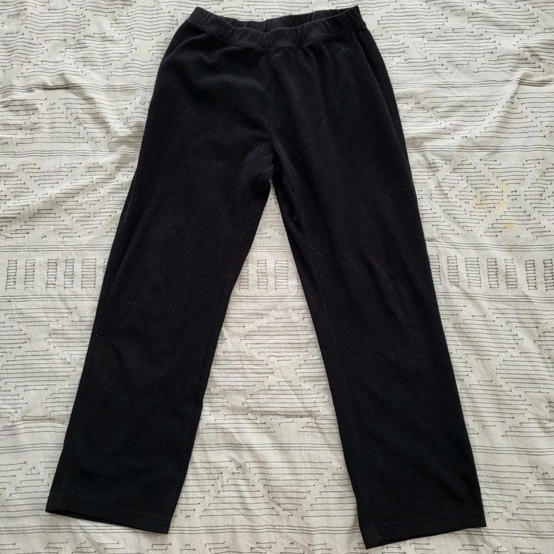 black soft sweatpants 1