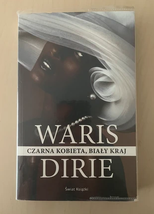 Book in PL “Czarna kobieta. Biały kraj” from Waris Dirie, état: Neuf sans étiquette, 4,00 €, 4,90 € Protection acheteurs incluse