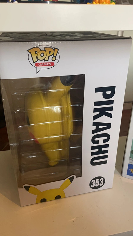 Figurine pop Pikachu N° 353 Pokemon