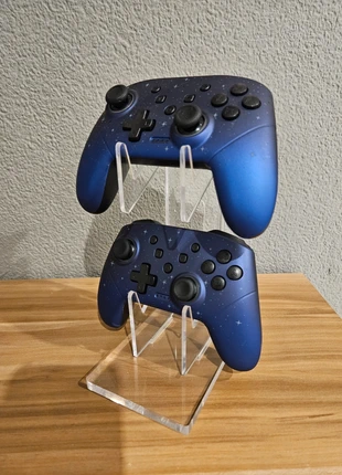 Halterung für 2 Gaming Controller, merk: Sonstiges, staat: Heel goed, € 5,00, € 5,95 inclusief Kopersbescherming