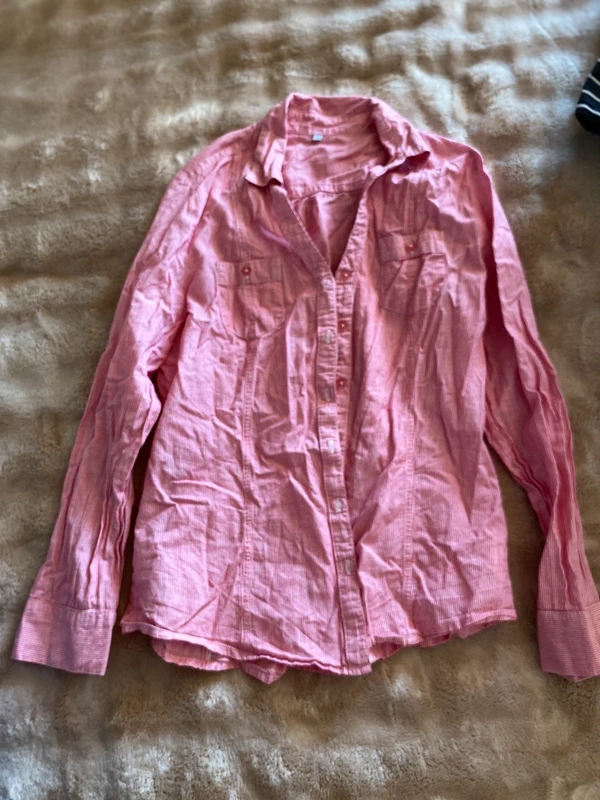 Chemise légère rayée rouge et blanc - photo numéro 2