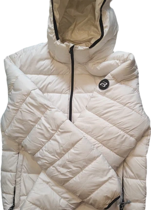 🧥 Doudoune blanche Pull & Bear, brand: Pull & Bear, condition: Good, size: M, €24.99, €26.94 includes Buyer Protection