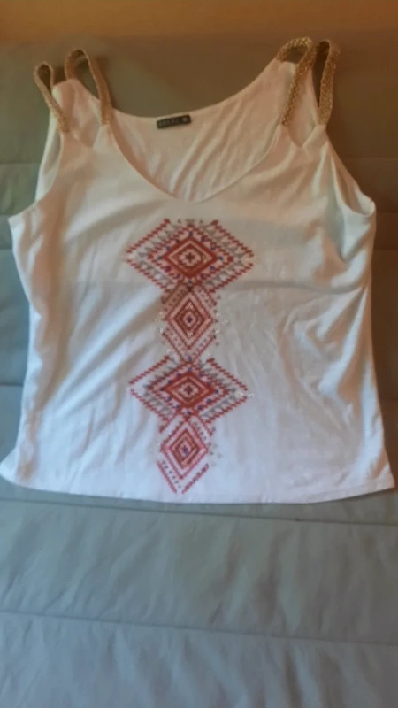 Lot de 10 hauts taille 4 - photo numéro 7