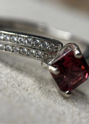Bague en grenat et argent 925, marque: grenat, état: Très bon état, taille: Ajustable, 32,00 €, 34,30 € Protection acheteurs incluse
