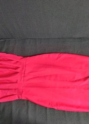 Robe mi-longue Trendyol fuschia, marque: Trendyol, état: Neuf avec étiquette, taille: S / 36 / 8, 7,00 €, 8,05 € Protection acheteurs incluse