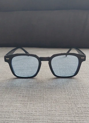 Lunettes de soleil avec monture noire style moscot zara-tendance-chic-look, marque: Zara, état: Neuf sans étiquette, 9,00 €, 10,15 € Protection acheteurs incluse