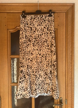 🌺 Jupe imprimée léopard ultra tendance Élégante, confortable et stylée bershka taille s🌺, merk: Bershka, staat: Heel goed, maat: S / 36 / 8, € 9,00, € 10,15 inclusief Kopersbescherming