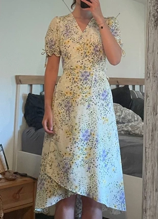 Luftiges Sommerkleid mit Blumenmuster, marque: Pimkie, état: Très bon état, taille: S / 36 / 8, 8,00 €, 9,10 € Protection acheteurs incluse