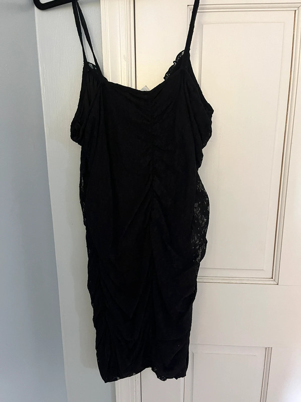 Black Scrunch Lace Bodycon Dress 5