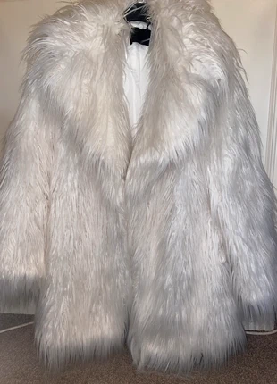 🤍White furr coat🤍, brand: C&A, condition: Very good, size: S / 36 / 8, €20.00, €21.70 includes Buyer Protection