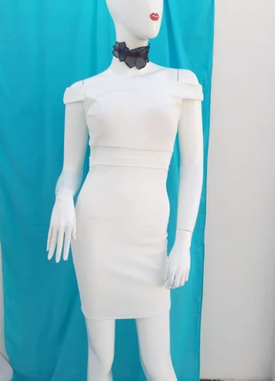 Abito Dress robe tubino aderente, corto ,copricostume elegante spalle scoperte bianco., marque: Tally Weijl, état: Très bon état, taille: XS / 34 / 6, 6,90 €, 7,95 € Protection acheteurs incluse