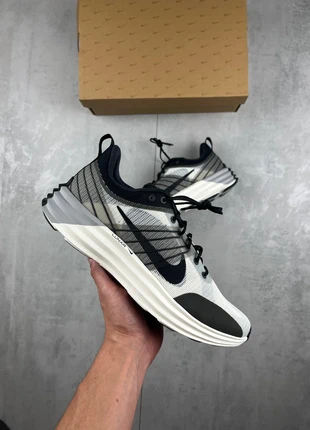 Nike Lunar Roam Summit White | 45, marque: Nike, état: Neuf avec étiquette, taille: 45, 55,00 €, 58,45 € Protection acheteurs incluse