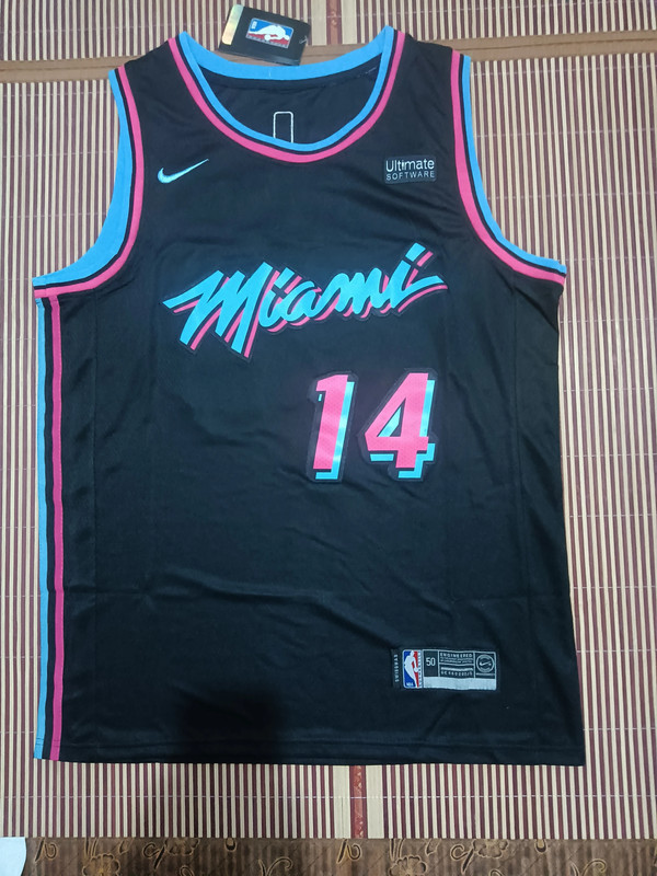 Nike Basketball - NBA Miami Heat Swingman - Maillot en jersey - Rose/bleu -  Vinted