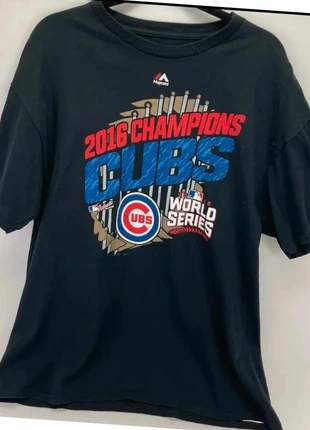 Tee-shirt Majestic - Chicago Clubs -Worlds séries 2016 champion. vintage . taille XL, marque: Majestic, état: Très bon état, taille: XL, 15,00 €, 16,45 € Protection acheteurs incluse