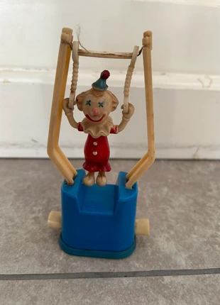 1960's Clown Plastic Trapeze Toy 5.5" Hong Kong Good Condition Works, merk: Hong Kong, staat: Heel goed, maat: Universeel, € 7,50, € 8,58 inclusief Kopersbescherming