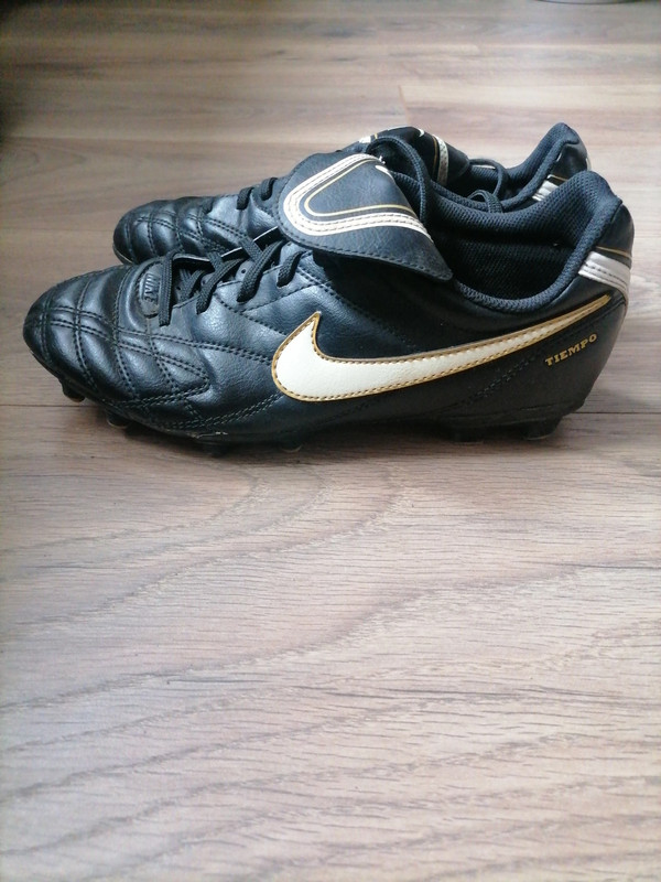 Nike top tiempo 37