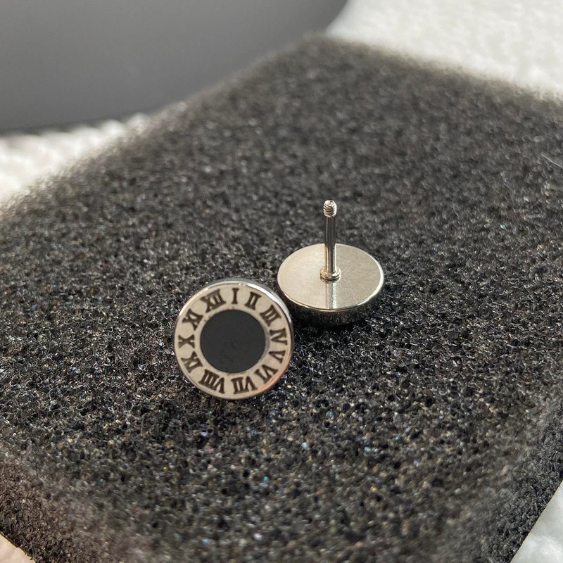 Roman Numeral Stud Earrings for Men Women 2