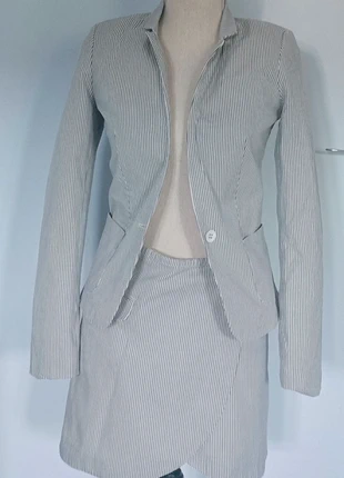 Tailleur jupe et veste coquette, merk: COQUETTE, staat: Heel goed, maat: XS / 34 / 6, € 10,00, € 11,20 inclusief Kopersbescherming